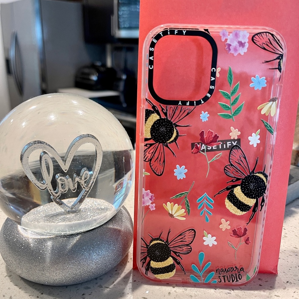 Used Bees In Love Casetify case